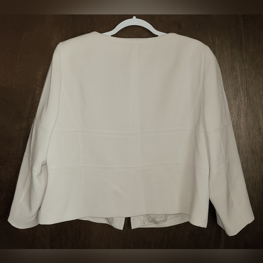 Basler Blazer 💗 - Picture 2 of 11